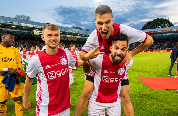 蓬勃发展的 蓬勃发展的