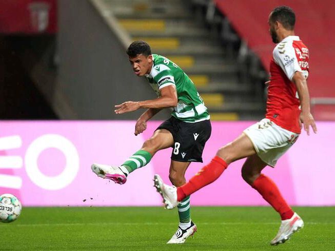 既带有幽默 既带有幽默