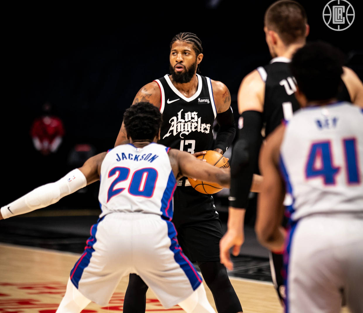 赛程紧凑 赛程紧凑